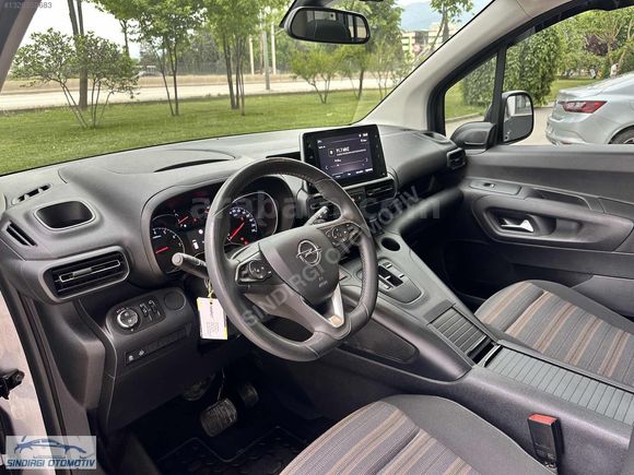 SINDIRGI OTOMOTİVDEN 24 OPEL COMBO ULTİMATE 43. BİN KM HATASIZ