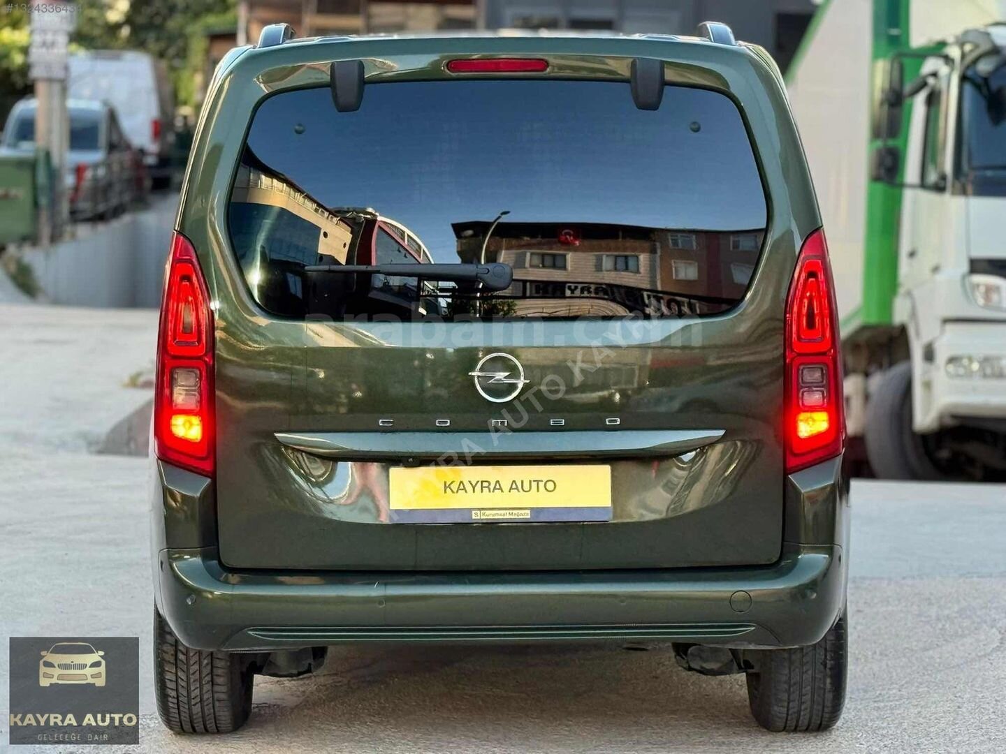 Galeriden Opel Combo 1.5 CDTI Ultimate 2024 Model Kocaeli 105.000 km Yeşil 6