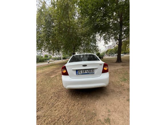 Sahibinden Ford Focus 1.6 TDCi Titanium 2011 Model İzmir