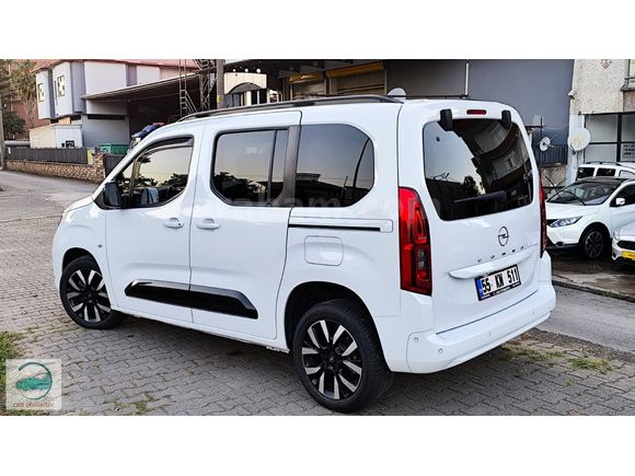[CAN OTOMOTİV]DEN OPEL COMBO 1.5 ULTİMATE HATASIZ EN DOLUSU.