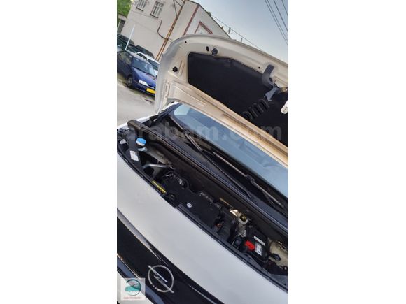 [CAN OTOMOTİV]DEN OPEL COMBO 1.5 ULTİMATE HATASIZ EN DOLUSU.