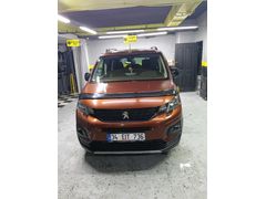 Sahibinden Peugeot Rifter 1.5 BlueHDI GT 2021 Model İstanbul 80.000 km Turuncu