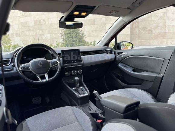 Galeriden Renault Clio 1.0 TCe Evolution 2024 Model Bursa