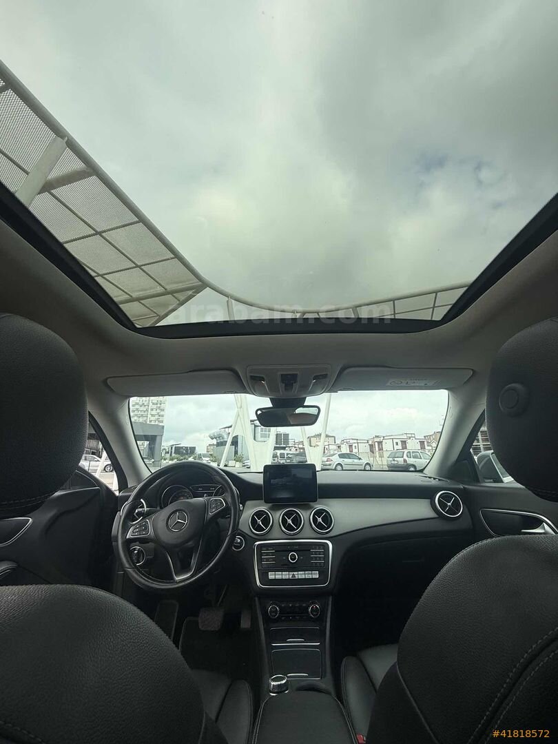 Galeriden Mercedes - Benz CLA 180 D Urban 2018 Model İstanbul 100.000 km Gri 5
