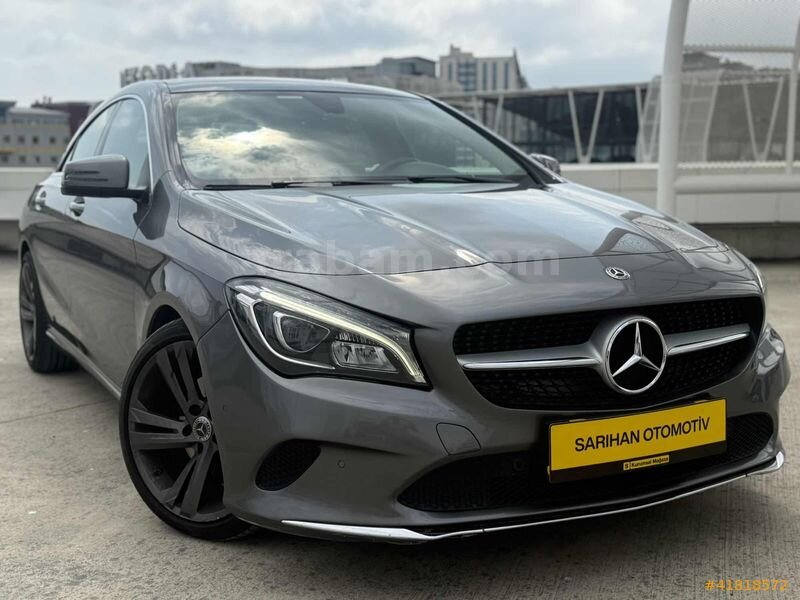 Galeriden Mercedes - Benz CLA 180 D Urban 2018 Model İstanbul 100.000 km Gri