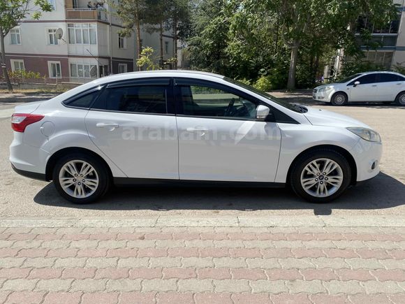 Sahibinden Ford Focus 1.6 TDCi Trend X 2014 Model  Acil