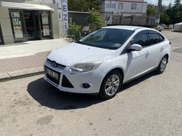 Sahibinden Ford Focus 1.6 TDCi Trend X 2014 Model  Acil