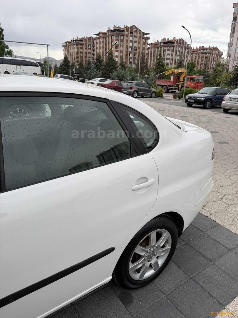 Galeriden Seat Cordoba 1.4 TDI Stylance 2006 Model Konya 228.000 km Beyaz 5