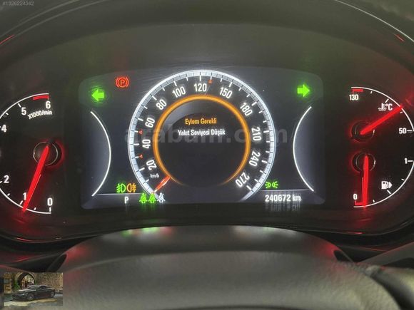 EYLÜL AUTO DAN 2016 MODEL OPEL INSİGNİA 1.6 CDT COSMO SANRUFLU