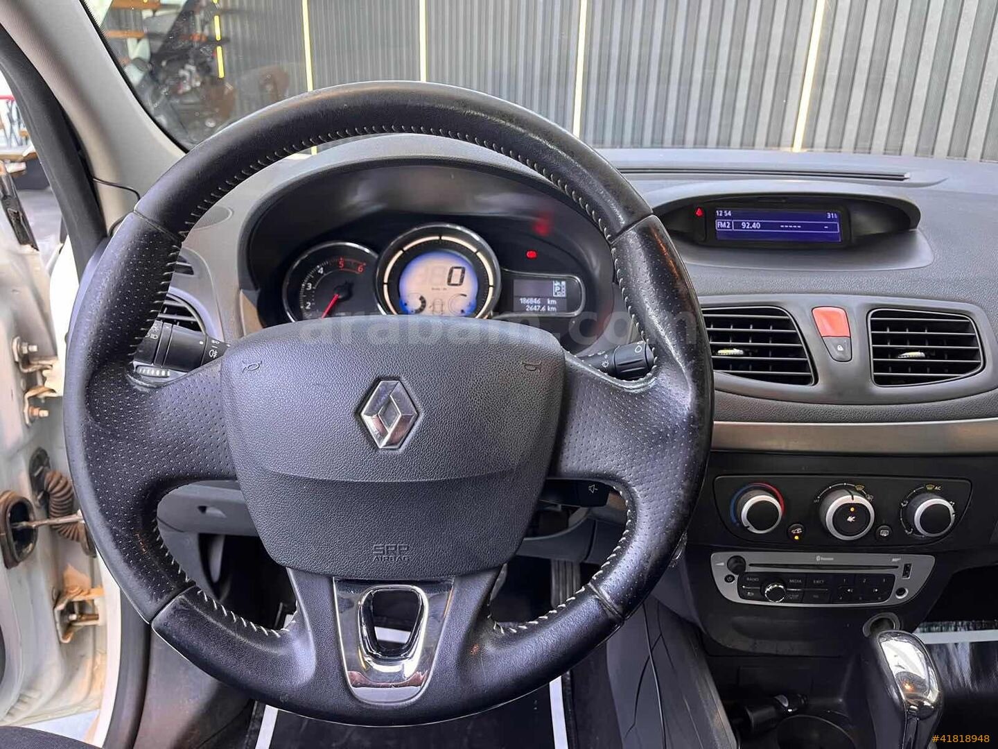 Galeriden Renault Fluence 1.5 dCi Touch 2015 Model İzmir 186.000 km Beyaz 4