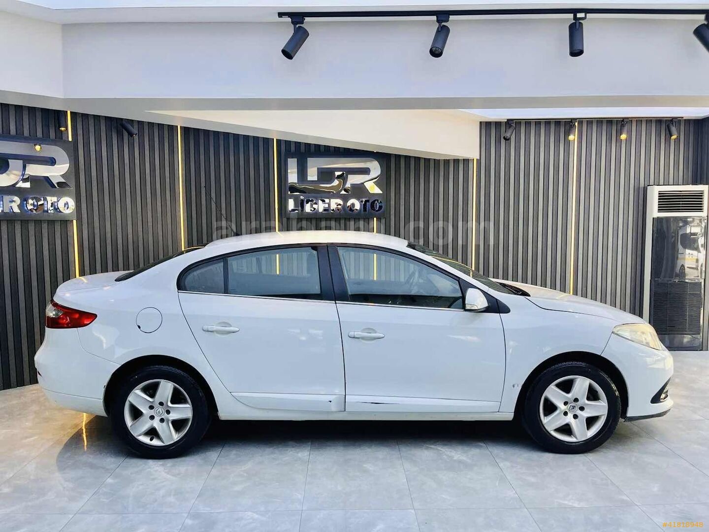 Galeriden Renault Fluence 1.5 dCi Touch 2015 Model İzmir 186.000 km Beyaz 7