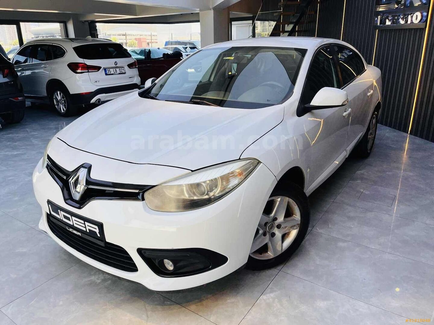 Galeriden Renault Fluence 1.5 dCi Touch 2015 Model İzmir 186.000 km Beyaz 2