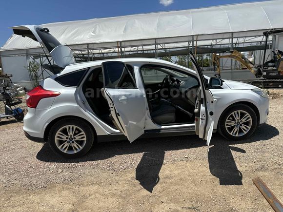 Sahibinden Ford Focus 1.6 Ti-VCT Trend X 2013 Model 