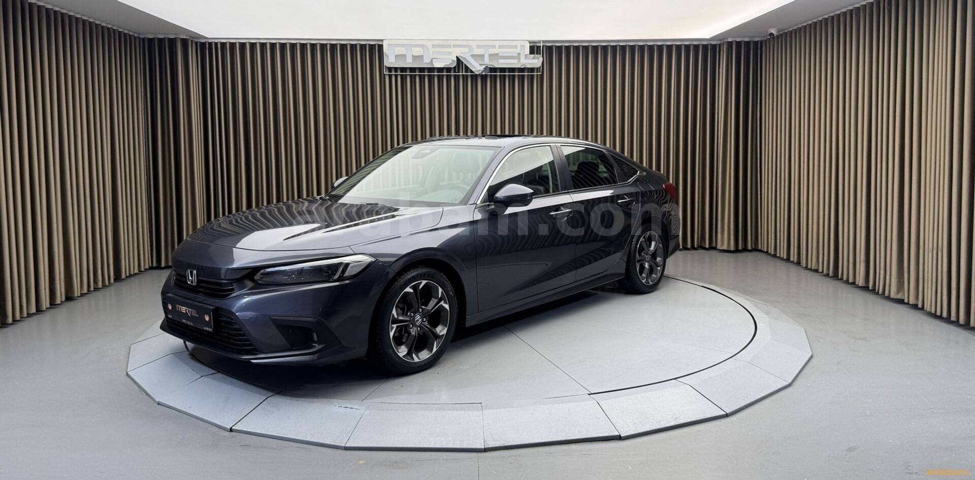 Galeriden Honda Civic 1.5 i-VTEC Executive Plus 2023 Model İzmir 96.895 km Gri 1