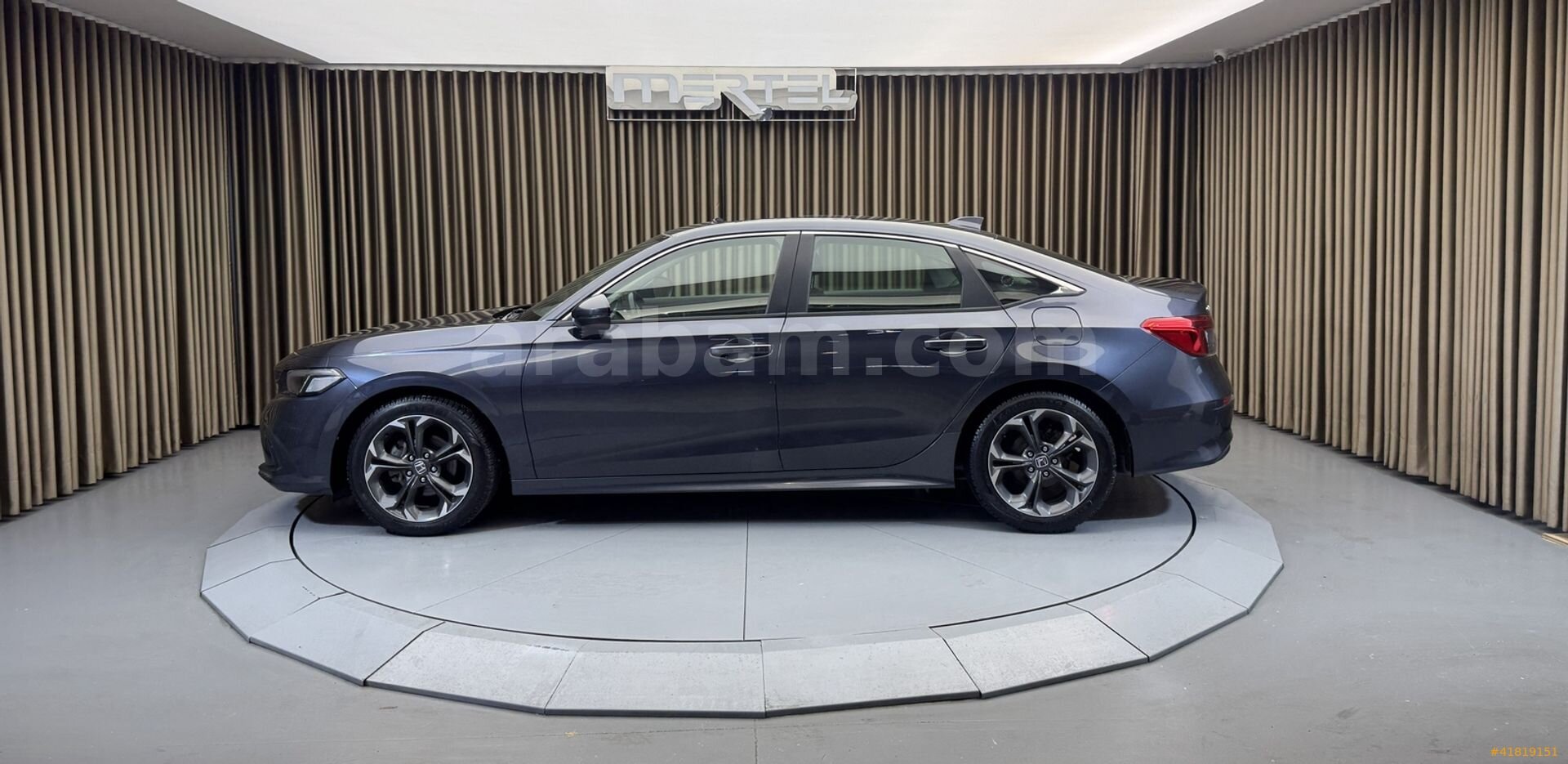 Galeriden Honda Civic 1.5 i-VTEC Executive Plus 2023 Model İzmir 96.895 km Gri 5