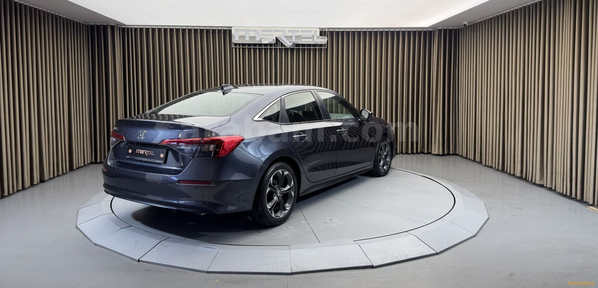 Galeriden Honda Civic 1.5 i-VTEC Executive Plus 2023 Model İzmir 96.895 km Gri 7