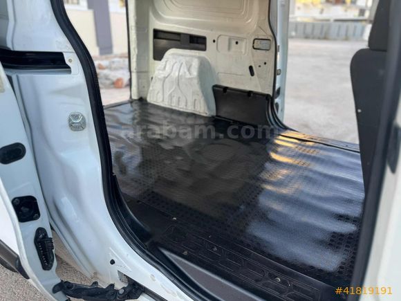 ÇİFT SÜRGÜ DEĞİŞENSİZ KLİMALI 1.3 MULTİJET DOBLO