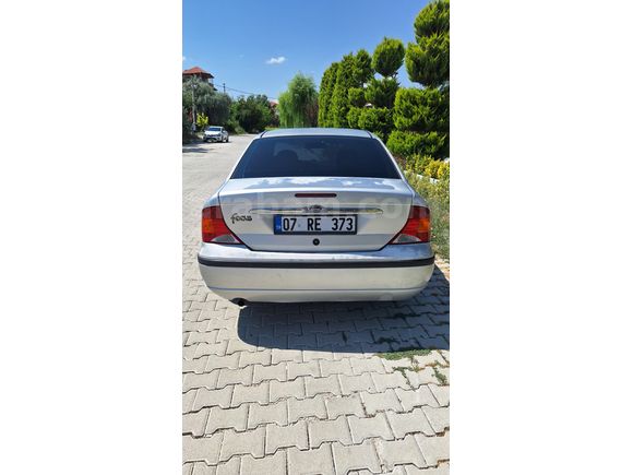 Sahibinden Ford Focus 1.6 Ghia 2004 Model Antalya