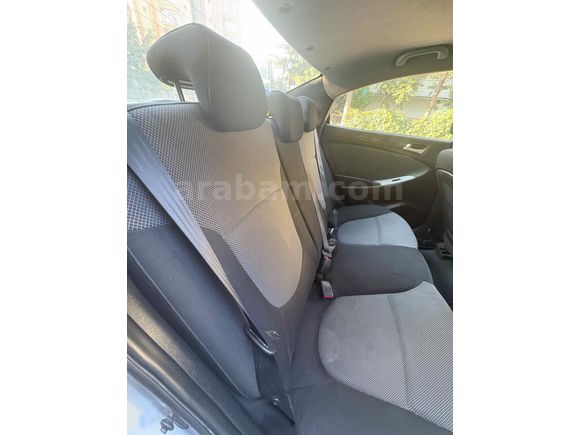 Sahibinden Hyundai Accent Blue 1.6 CRDI Mode Plus 2012 Model 