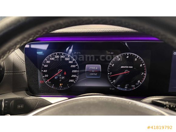 2018 MERCEDES E180 AMG-CAM TAVAN-İÇ DIŞ SİYAH-ÖZEL PLAKA