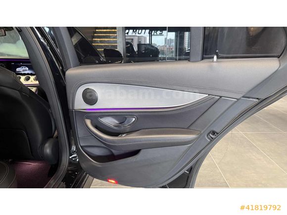 2018 MERCEDES E180 AMG-CAM TAVAN-İÇ DIŞ SİYAH-ÖZEL PLAKA