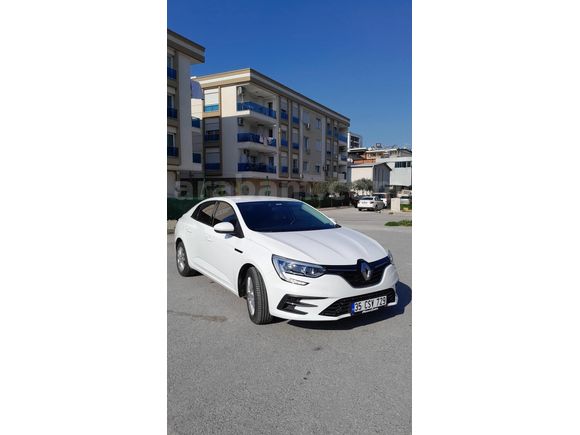 Sahibinden Renault Megane 1.3 TCe Joy 2022 Model