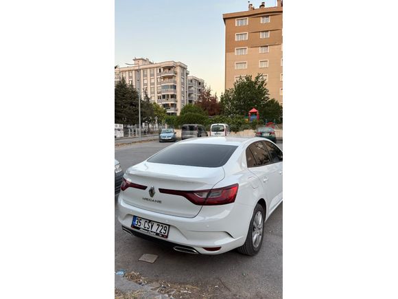 Sahibinden Renault Megane 1.3 TCe Joy 2022 Model