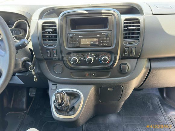 RENAULT TRAFİC 2.0 DCİ MULTİX 5+1 YETKİLİ SERVİS BAKIMLI