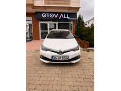 OTOWALL 2015 TOYOTA AURİS 1.33 LİFE YENİ KASA MANUEL