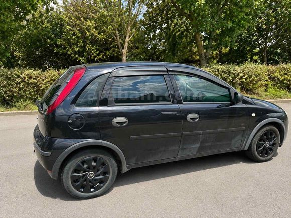 OTOMATİK DİZEL CORSA  2006