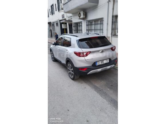 Sahibinden Kia Stonic 1.4 MPI Elegance 2021 Model