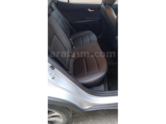 Sahibinden Kia Stonic 1.4 MPI Elegance 2021 Model