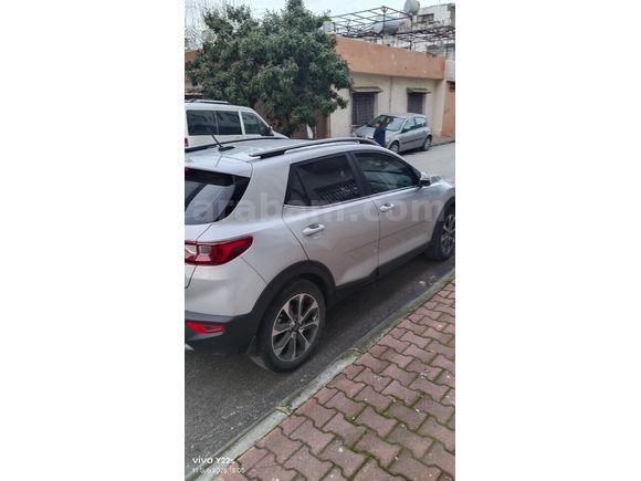 Sahibinden Kia Stonic 1.4 MPI Elegance 2021 Model