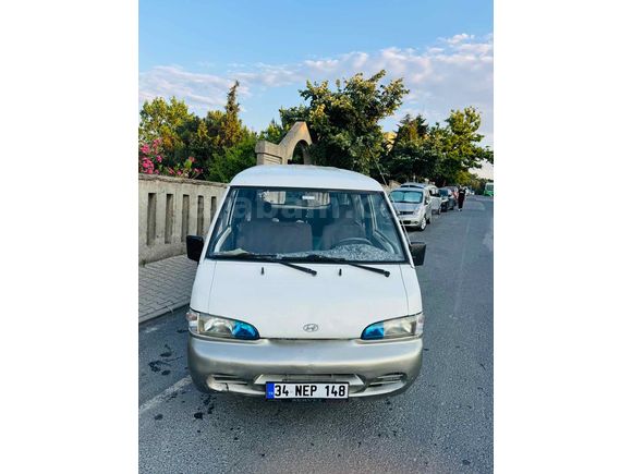 Sahibinden Hyundai H 100 2.5 D DLX Camlıvan 2000 Model 