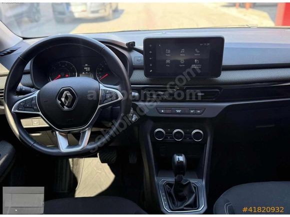2021 OTOMATİK TOUCH 37 BİN KM LANSMAN RENK