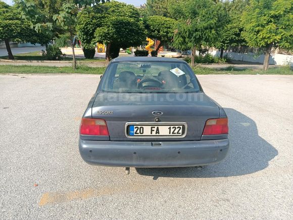 Sahibinden Ford Escort 1.6 CLX 1998 Model