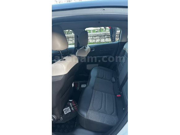 Sahibinden Citroen C3 1.2 PureTech Feel Bold 2023 Model 