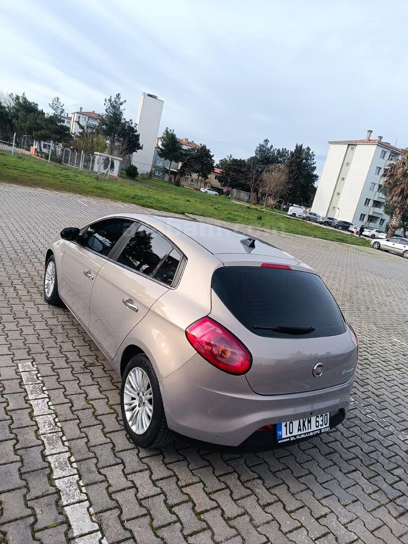 Sahibinden Fiat Bravo 1.6 Mjet Dynamic Plus 2011 Model Balıkesir 212.000 km Bej 5