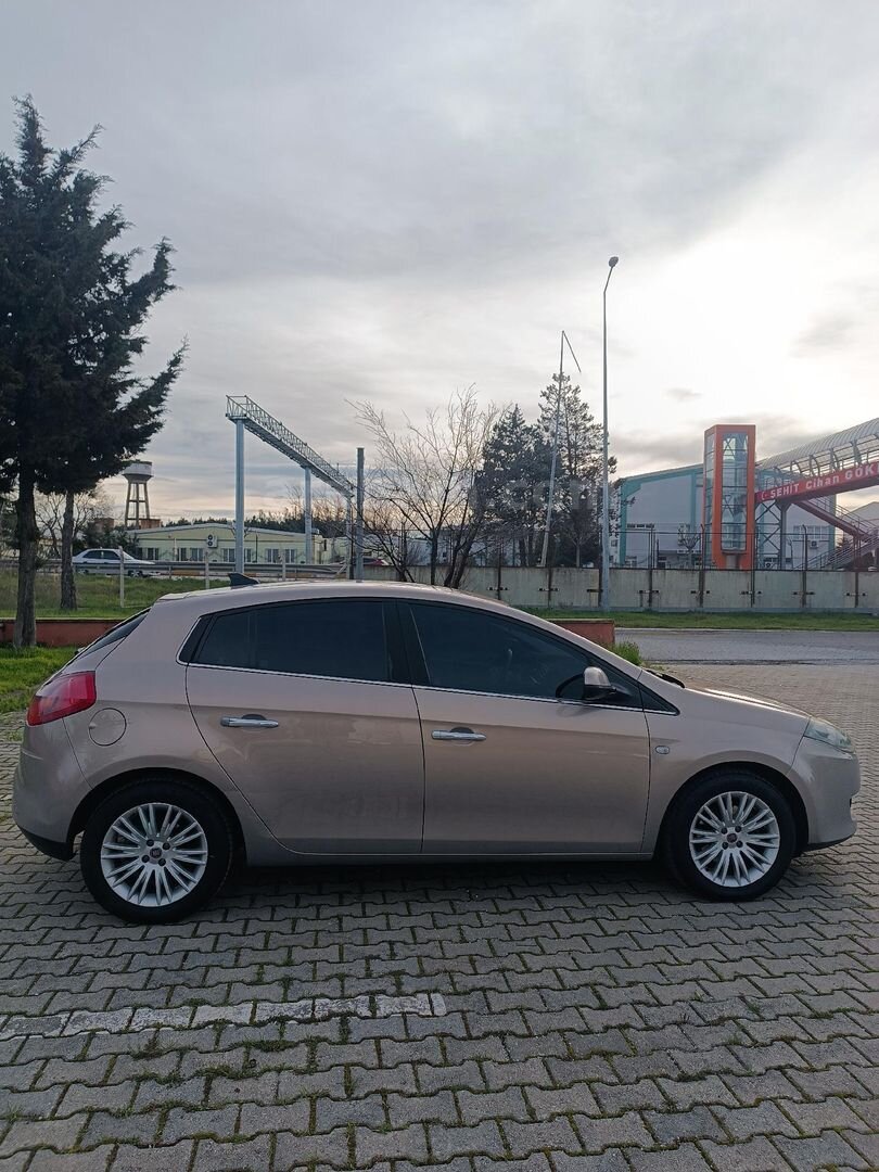 Sahibinden Fiat Bravo 1.6 Mjet Dynamic Plus 2011 Model Balıkesir 212.000 km Bej 4