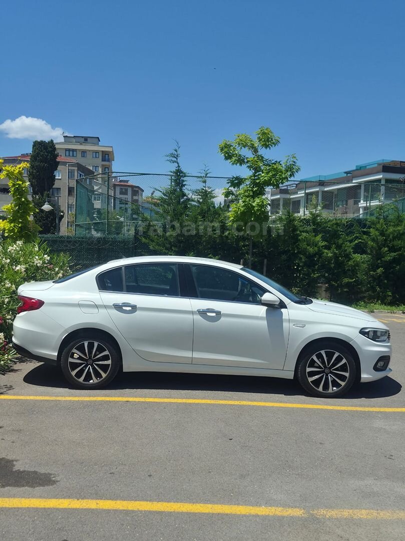 Sahibinden Fiat Egea 1.6 Multijet Lounge 2017 Model İstanbul 110.000 km Beyaz 4