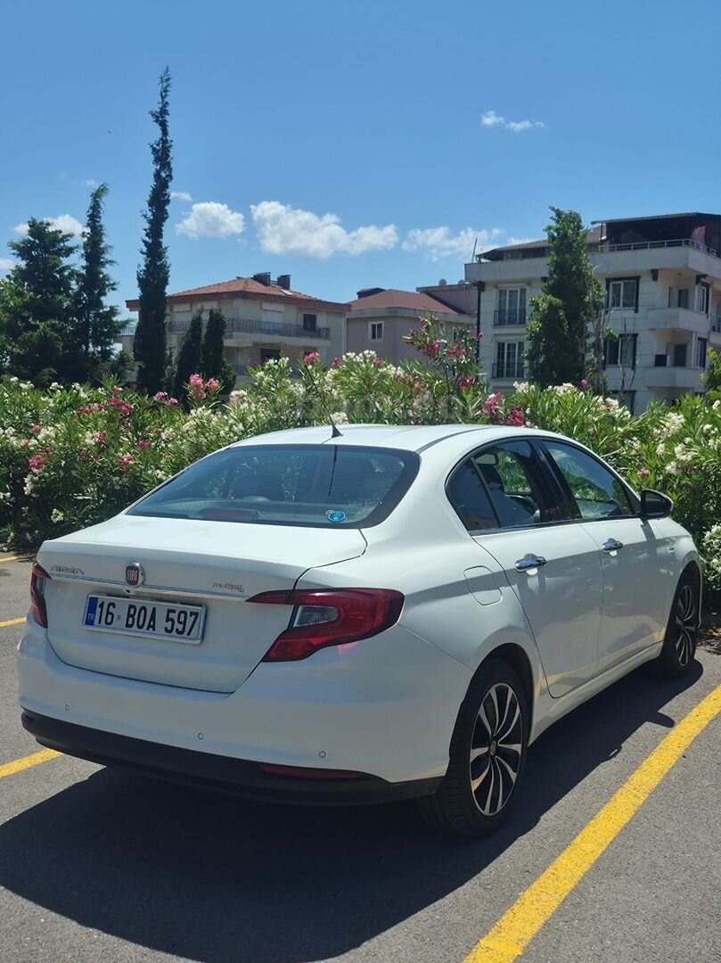 Sahibinden Fiat Egea 1.6 Multijet Lounge 2017 Model İstanbul 110.000 km Beyaz 7