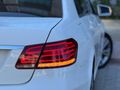 2013 MERCEDES E 180 ELİT HATASIZ BOYASIZ SADECE 180 BİN KM