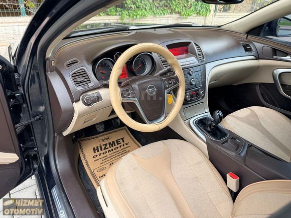 EMSALSİZ TEMİZLİKTE 2012 MODEL OPEL İNSİGNA FULL PAKET SANRUFLU