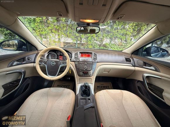 EMSALSİZ TEMİZLİKTE 2012 MODEL OPEL İNSİGNA FULL PAKET SANRUFLU