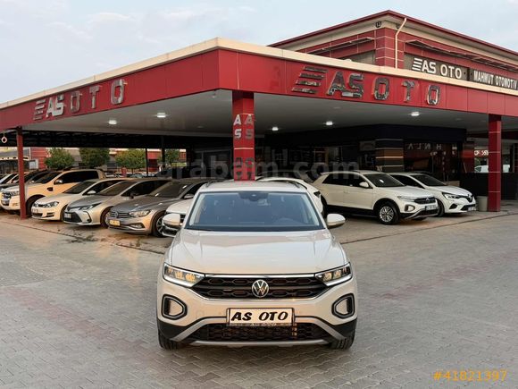 ASOTO'DAN 2022 VW T-ROC 1.5 TSI LİFE 150 HP BOYASIZ HATASIZ
