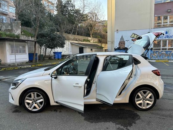 Sahibinden Renault Clio 1.0 TCe Touch 2022 Model 