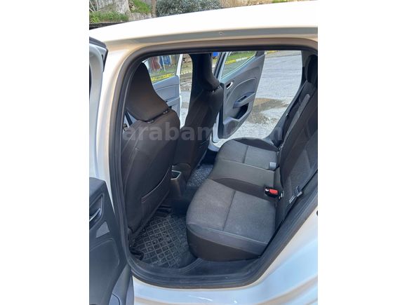 Sahibinden Renault Clio 1.0 TCe Touch 2022 Model 