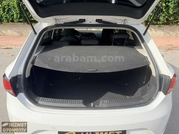 2013 MODEL EMSALSİZ TEMİZLİKTE SEAT LEON 1.6 TDİ STYLE BAKIMLI