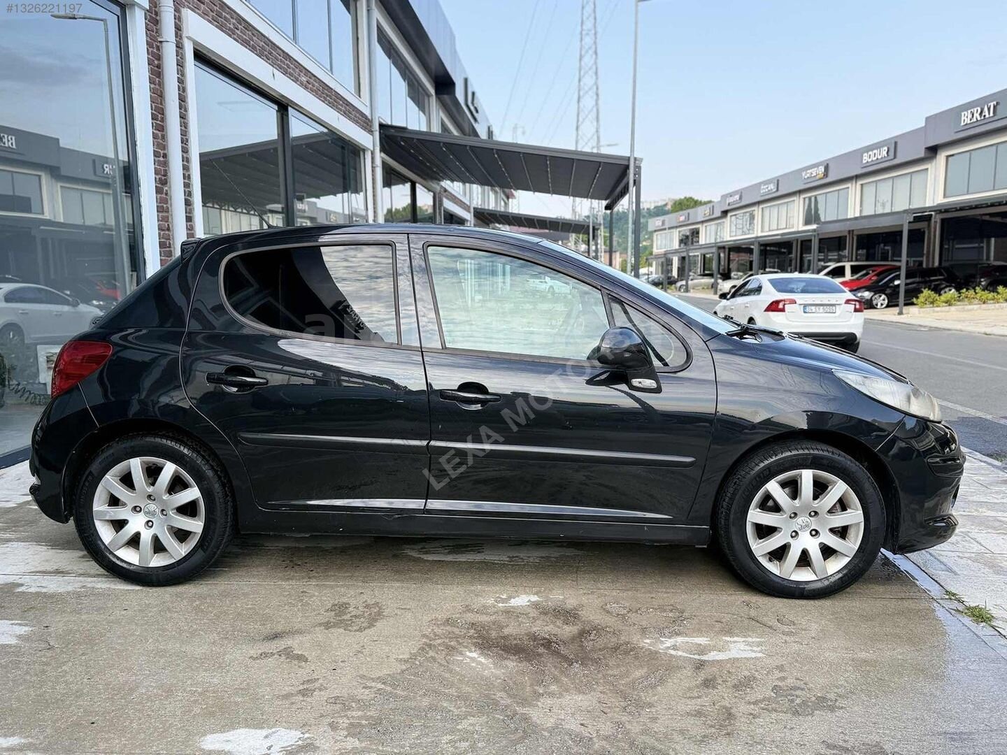 Galeriden Peugeot 207 1.6 VTi Premium 2008 Model Ordu 175.000 km Siyah 4