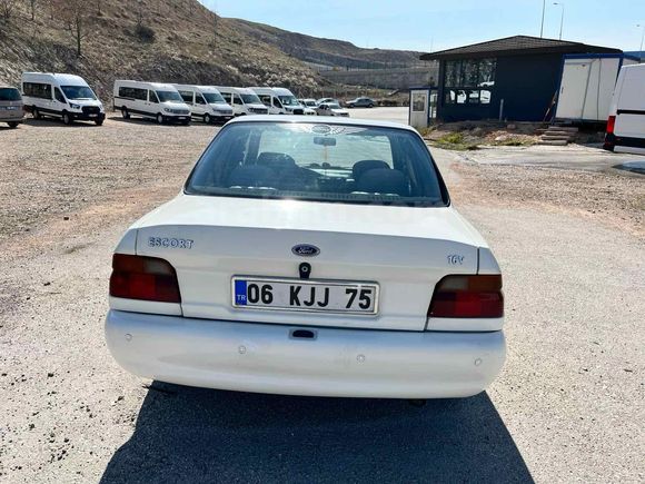 Sahibinden Ford Escort 1.6 CLX 1998 Model 